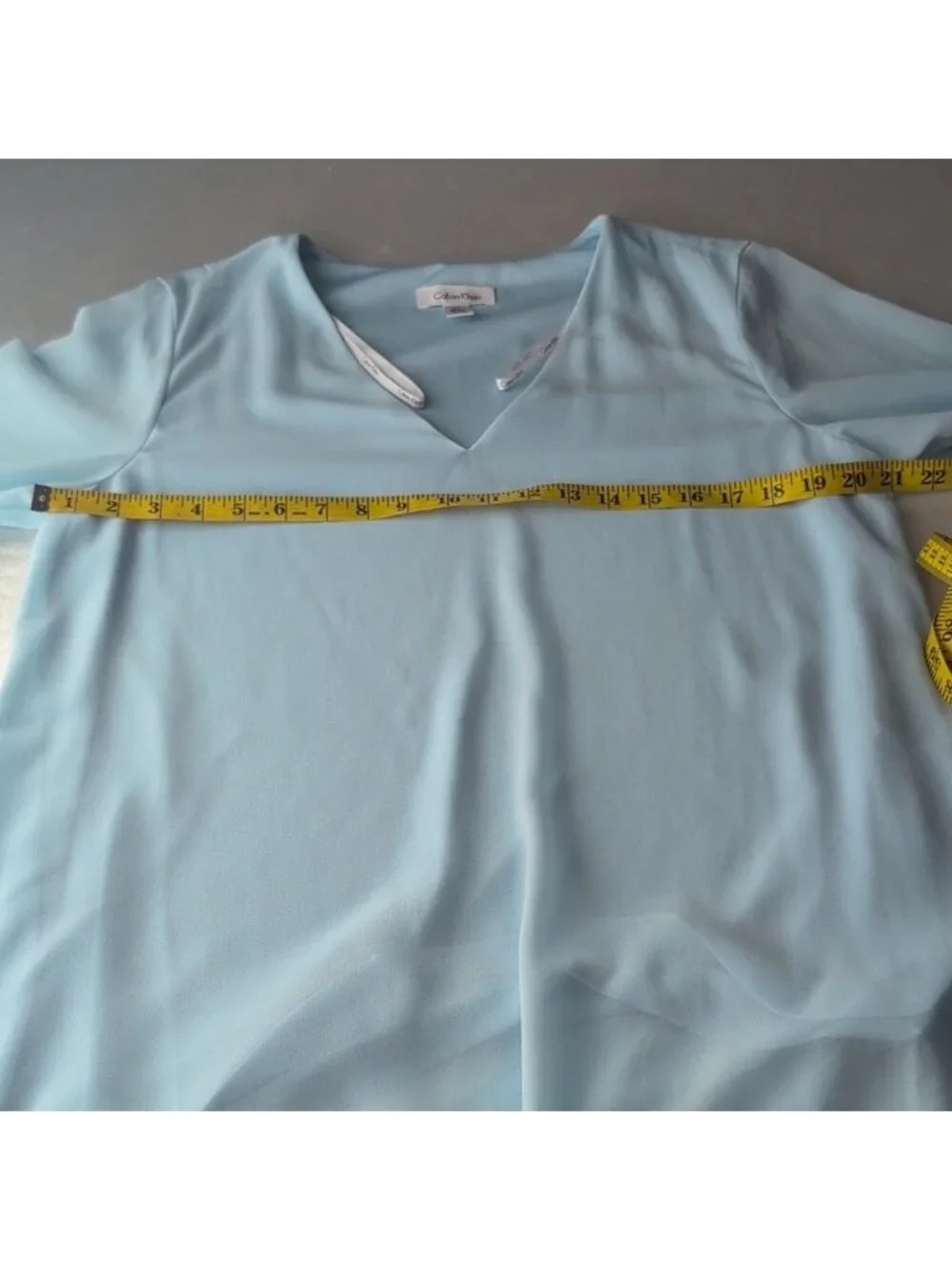 Light Blue Blouse Size Large GREAT CONDITION! - Picture 13 of 15